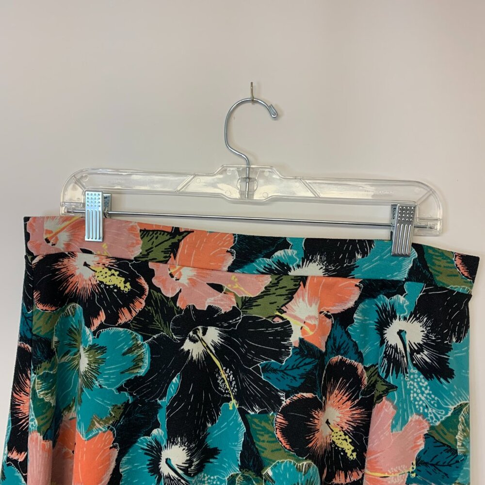 H&M Mini Skirt Skater Dark Floral Tropical Circle Vacation Causal Womens SZ L - Picture 3 of 7